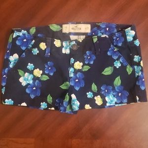 Hollister dark blue shorts
